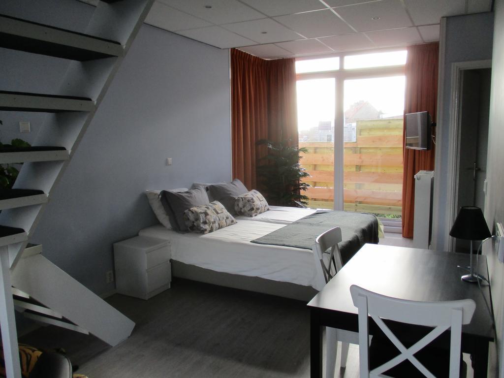 Hoogland Aan Zee