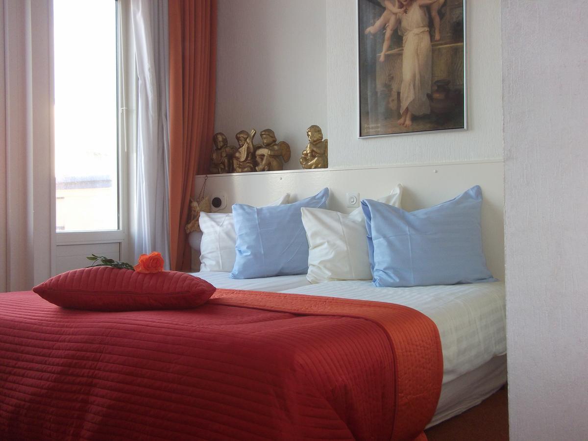 Hotel Hoogland Aan Zee 3*